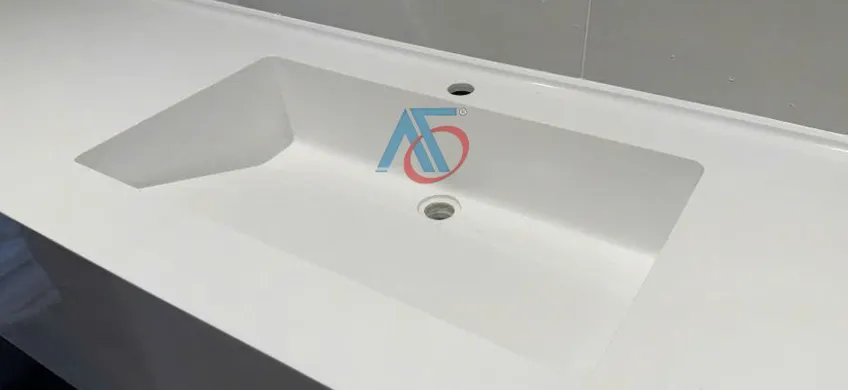 Hoàn thành thi công Lavabo liền khối đá Solid Surface cho khách ở Hải Dương