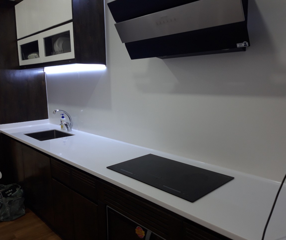 Lưu ý lắp đặt mặt bếp liền khối solid surface chống ố vàng tại Bình Dương