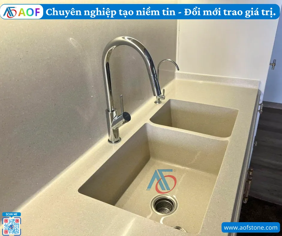Đơn vị lắp đặt bồn rửa chén liền bếp đá solid surface tốt ở Hưng Yên