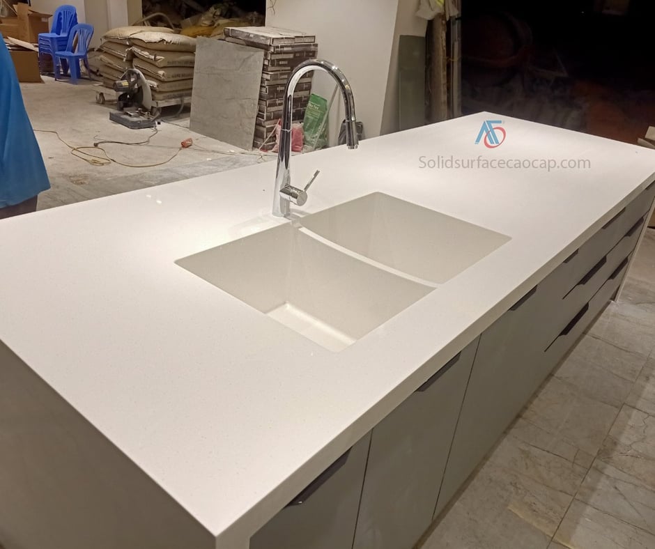 Mua bồn rửa solid surface liền mặt bếp ở đâu Tiền Giang