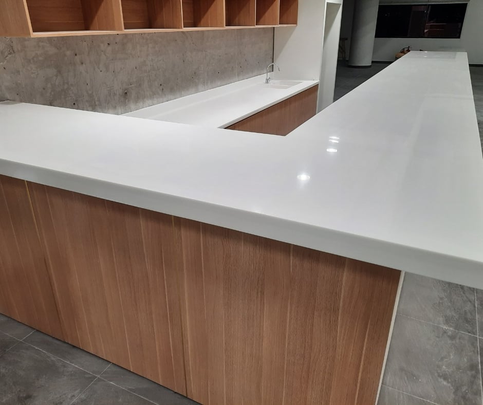 Báo giá bàn đảo solid surface không đường nối Đồng Tháp