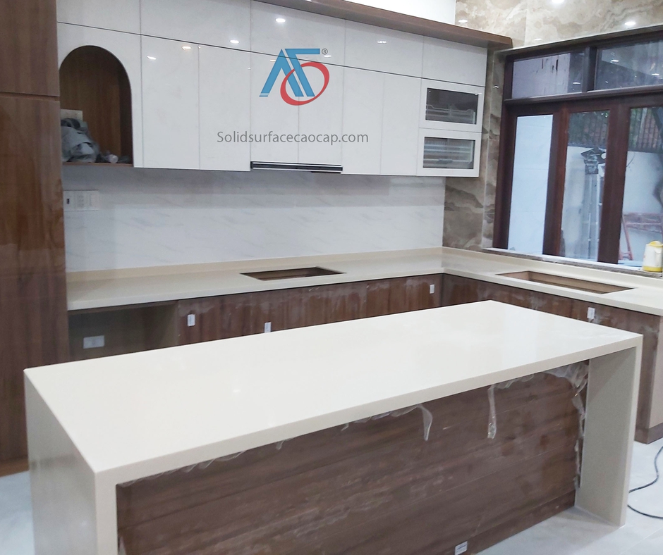 Mua bếp đá solid surface chống thấm liền mạch ở đâu uy tín Bạc Liêu