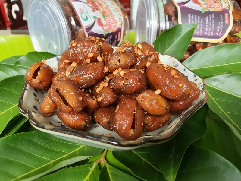 Mứt chôm chôm sấy dẻo còn hạt chua cay loại 300g