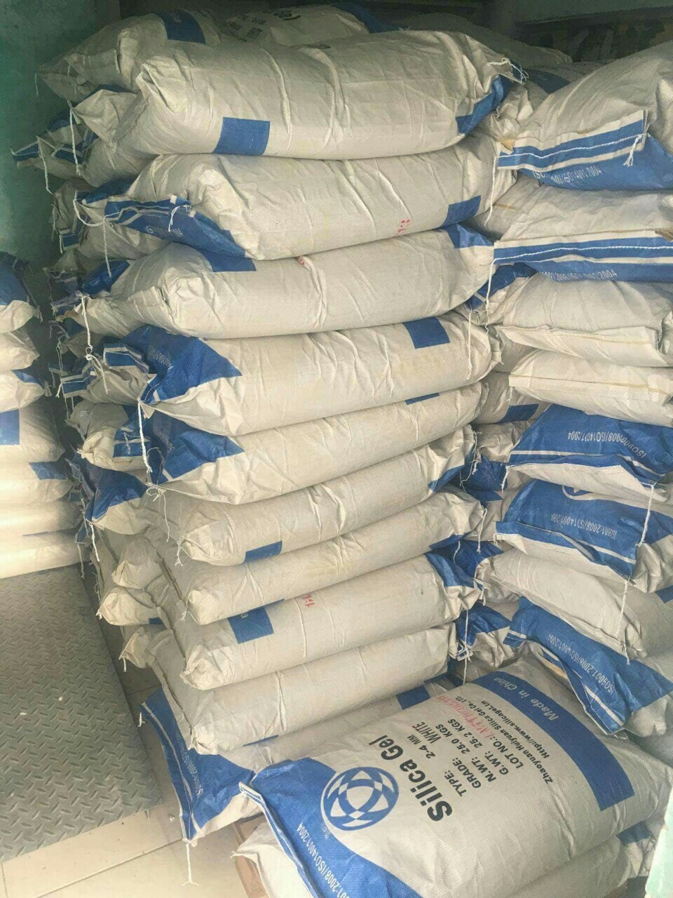 Hạt hút ẩm Silica gel 25kg/bao Hạt hút ẩm Silica gel 25kg/bao