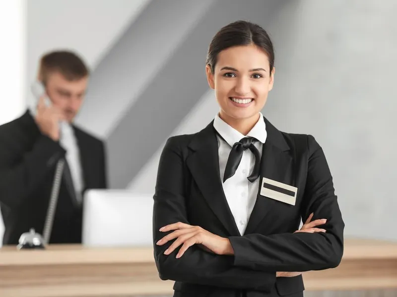 Giải pháp hóa chất tẩy rửa, lau sàn an toàn cho dịch vụ housekeeping