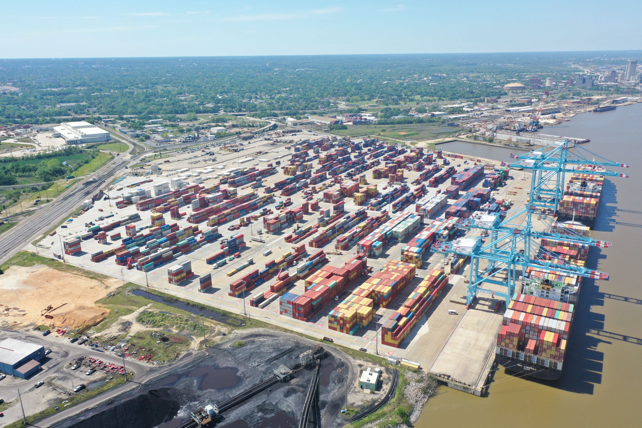 APM Terminals Mobile to expand by 130m