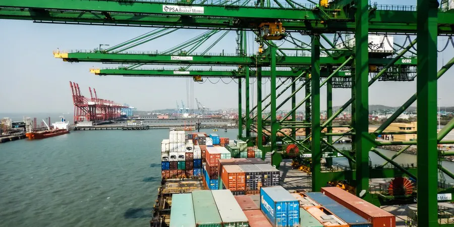 Traffic restrictions cause congestion concerns for carriers at Nhava Sheva