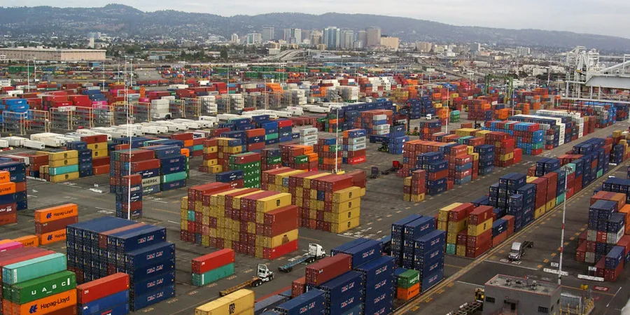 Oakland sees declined box traffic in November