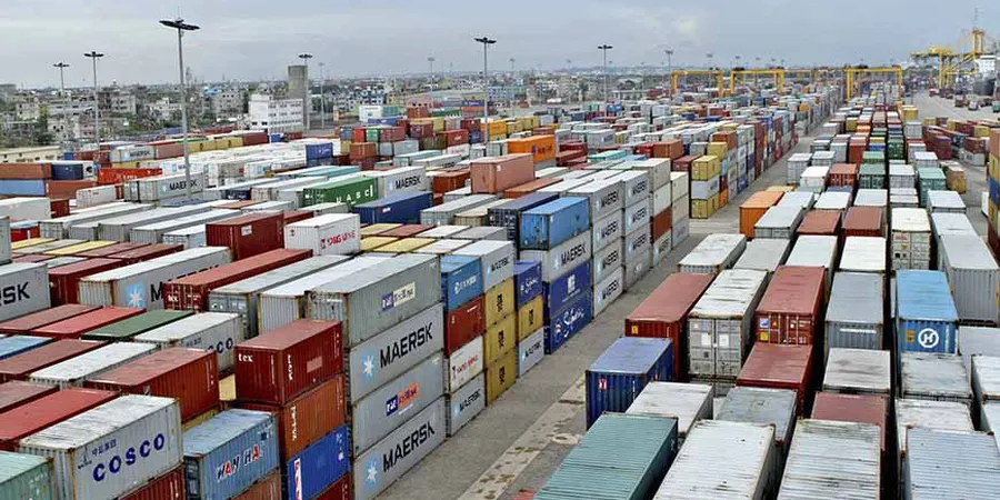 Singapore-Malaysian ships wait over five days in Chittagong