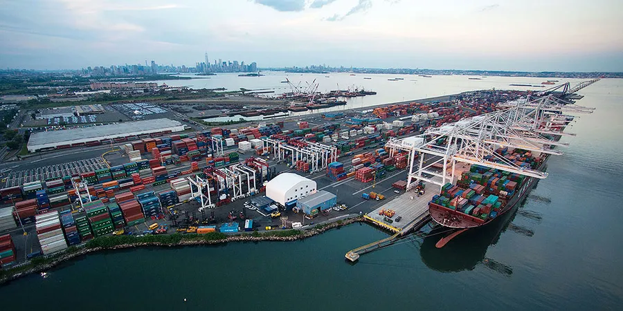 Congestion takes hold again with supply chain delays spread across the US