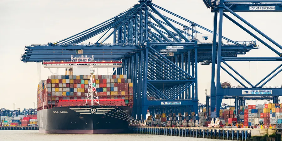 2M Alliance returns to Felixstowe