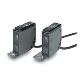 Omron E3S-CL loại bỏ ảnh hưởng nền.