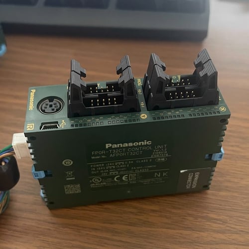 PLC Panasonic FP0R-C32CT