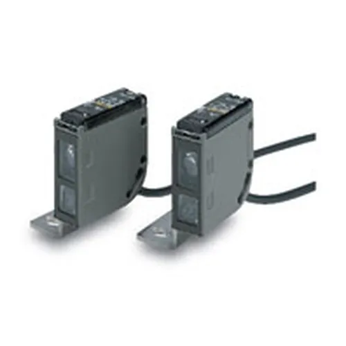 Omron E3S-CL loại bỏ ảnh hưởng nền.