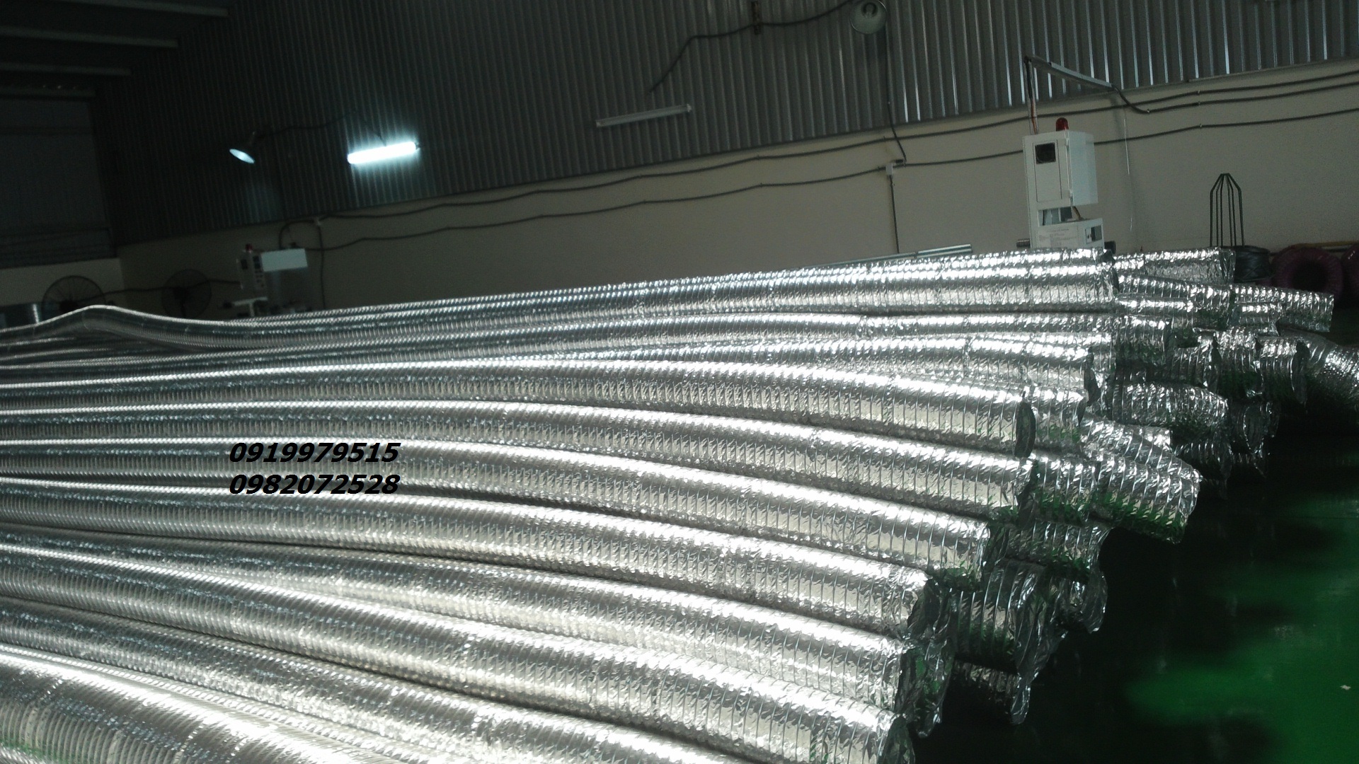 Ống nhôm co giãn