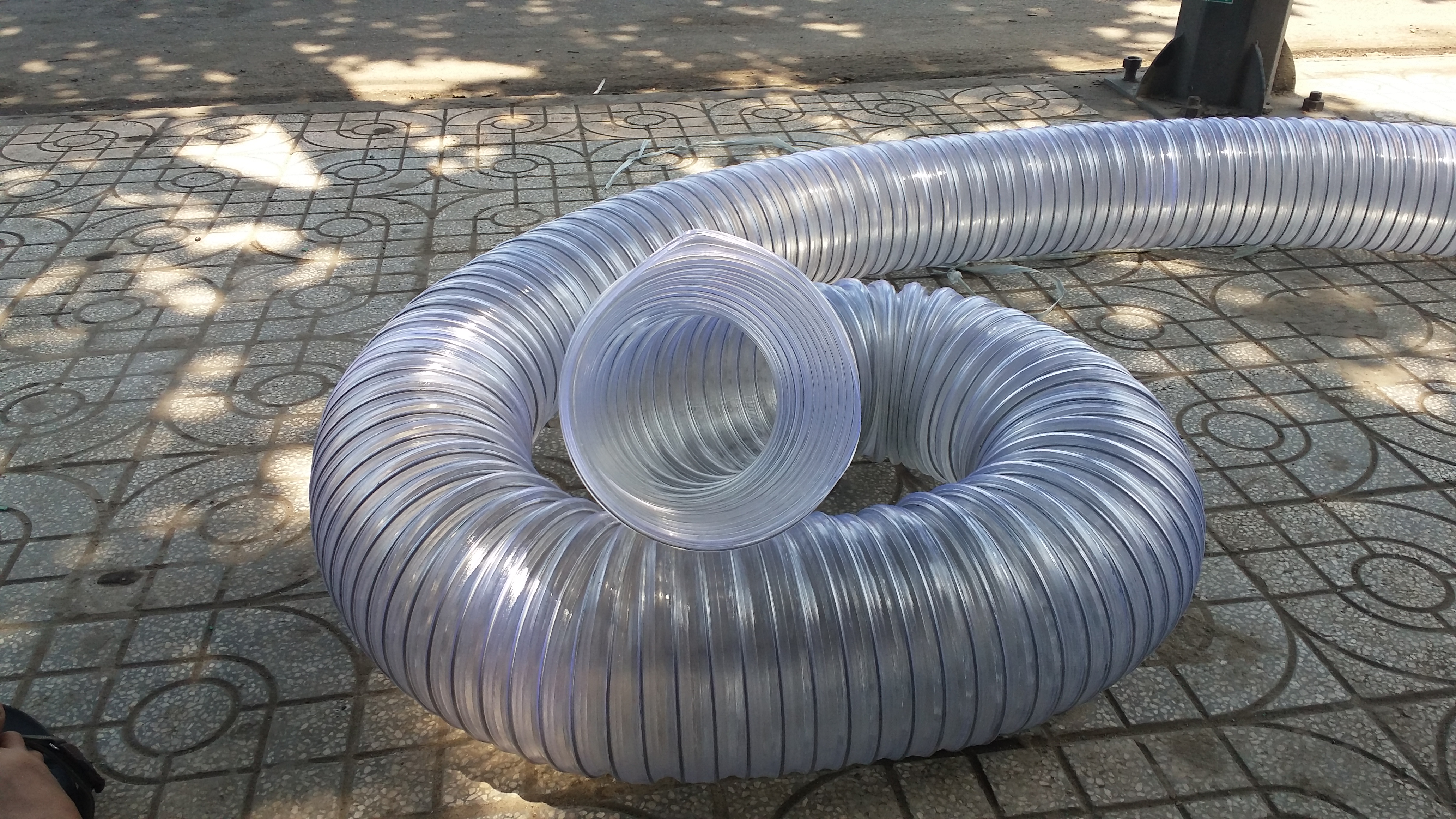 ống pvc hút bụi lõi thép