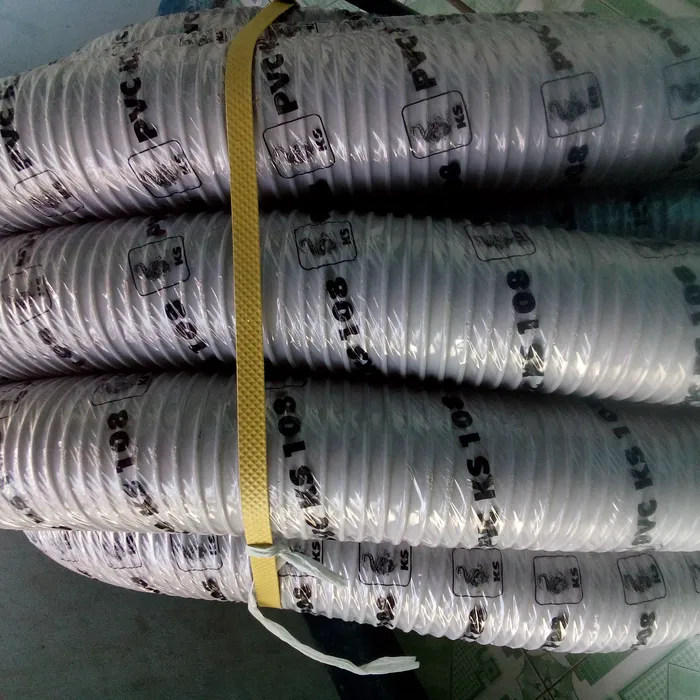 ống hút bụi gân nhựa màu trắng