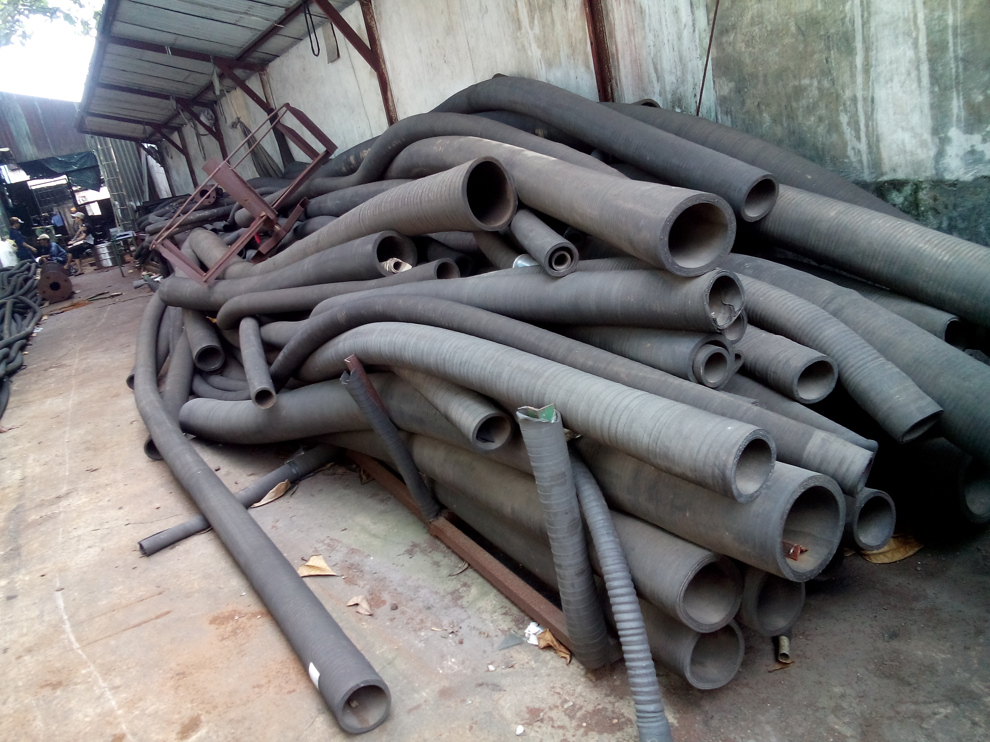 Sản xuất ống cao su,sản xuất ống cao su hút bùn,sản xuất ống cao su bố vải,sản xuất ống cao su lỏi thép,sản xuất ống cao su hai đầu mặt bích