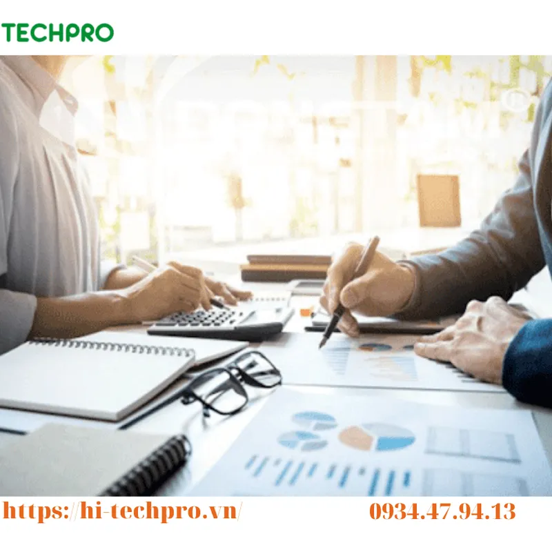 Tìm Nơi Tư Vấn Lắp Đặt UPS - Đến Ngay Hi-Tech Pro