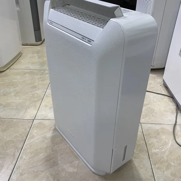 Máy hút ẩm, sấy quần áo Toshiba RAD-63DFX nội địa Nhật