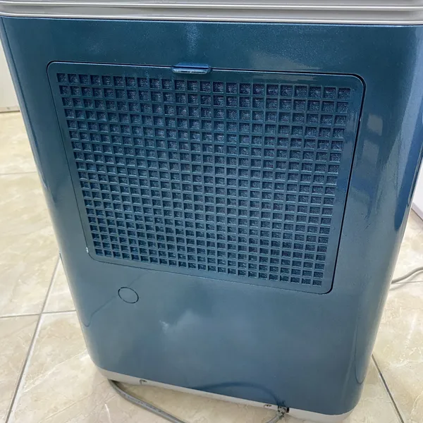 Máy hút ẩm, sấy quần áo Sharp CV-P63CX nội địa Nhật