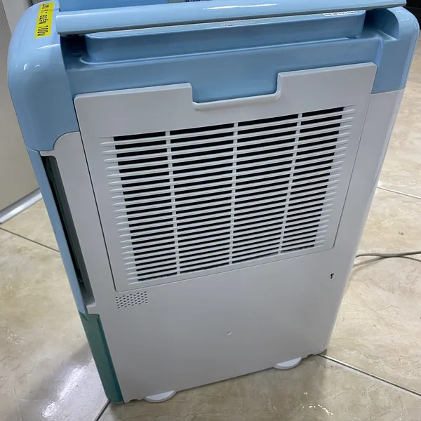 Máy hút ẩm, sấy quần áo Toshiba RAD-63DRX nội địa Nhật