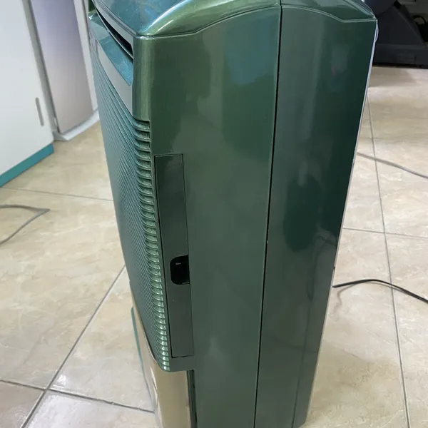 Máy hút ẩm, sấy quần áo Sanyo SDH-560 nội địa Nhật