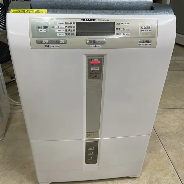 Máy hút ẩm, sấy quần áo Sharp DW-209EX nội địa Nhật