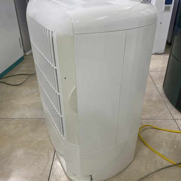 Máy hút ẩm, sấy quần áo Rojirushi RV-GA100 nội địa Nhật