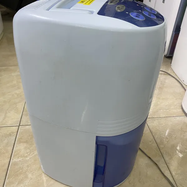 Máy hút ẩm, sấy quần áo Rojirushi RV-HC60 nội địa Nhật