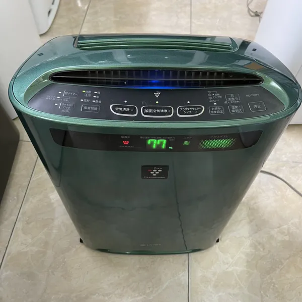 Máy Lọc Không Khí Tạo Ẩm Sharp KC-700Y4 Khử Mùi Diệt Khuẩn Thông Minh Nội Địa Nhật