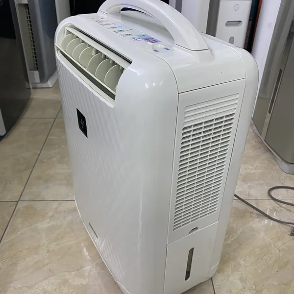 Máy hút ẩm, sấy quần áo Sharp CV-B100 nội địa Nhật