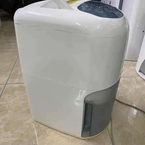 Máy hút ẩm, sấy quần áo Rojirushi RV-HC60 nội địa Nhật