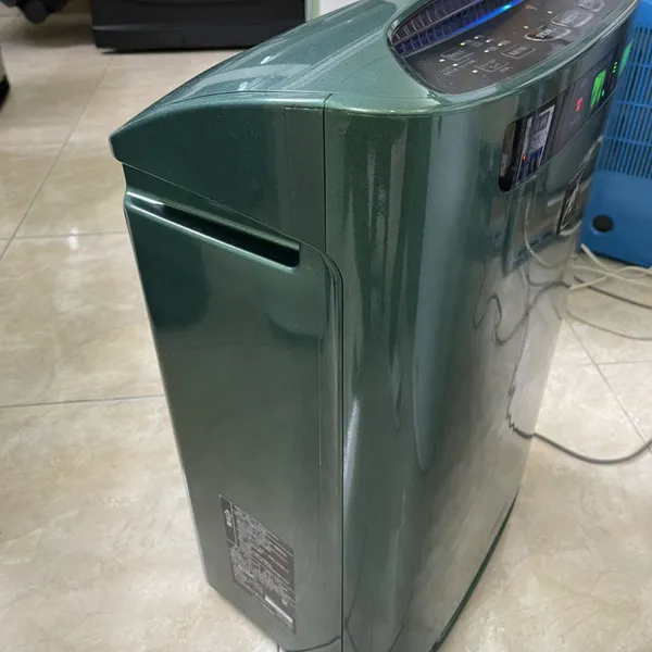 Máy Lọc Không Khí Tạo Ẩm Sharp KC-700Y4 Khử Mùi Diệt Khuẩn Thông Minh Nội Địa Nhật