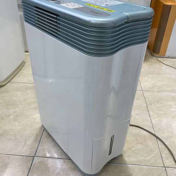 Máy hút ẩm, sấy quần áo Sharp CV-P63CX nội địa Nhật