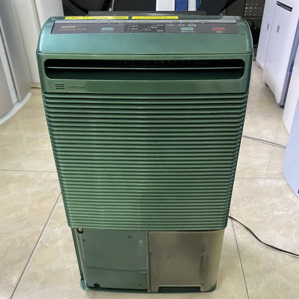 Máy hút ẩm, sấy quần áo Sanyo SDH-560 nội địa Nhật