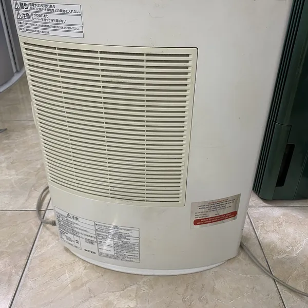 Máy hút ẩm, sấy quần áo Panasonic F-YZH100 nội địa Nhật