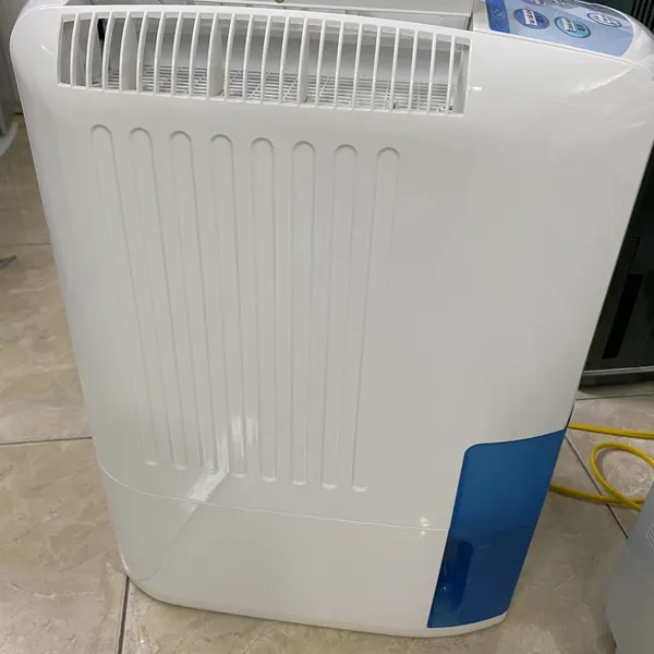 Máy hút ẩm, sấy quần áo Rojirushi RV-GA100 nội địa Nhật