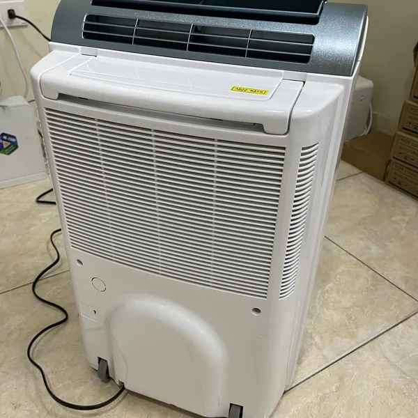 Máy hút ẩm, sấy quần áo Sharp DW-209EX nội địa Nhật