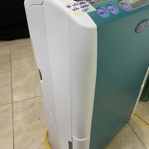 Máy hút ẩm, sấy quần áo Hitachi RD-10SX nội địa Nhật