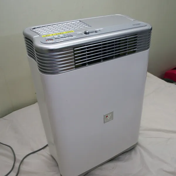 Máy hút ẩm, sấy quần áo Sharp CV-P63CX nội địa Nhật