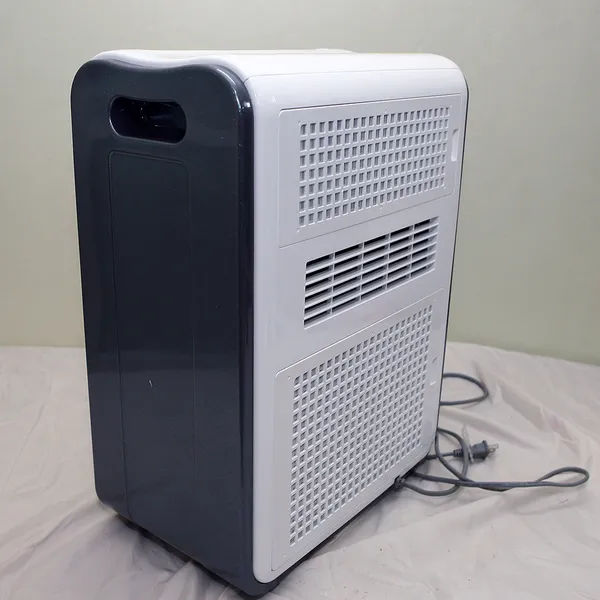 Máy hút ẩm, sấy quần áo Sharp CV-U100C nội địa Nhật