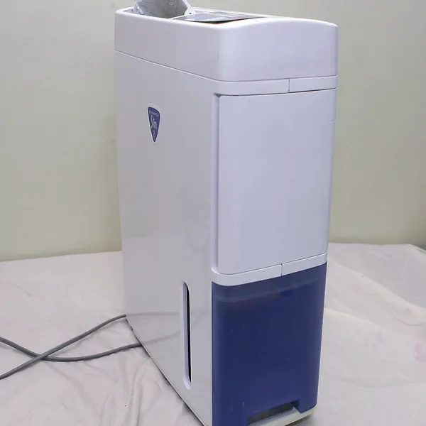 Máy hút ẩm, sấy quần áo Toshiba RAD-80ST nội địa Nhật