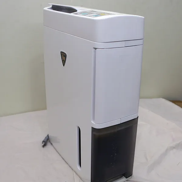 Máy hút ẩm, sấy quần áo Toshiba RAD-100ST nội địa Nhật