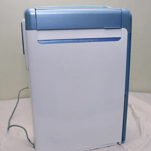 Máy hút ẩm, sấy quần áo Toshiba RAD-63DRX nội địa Nhật