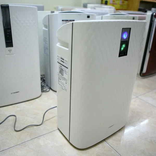 Máy Lọc Không Khí Tạo Ẩm Sharp KC-C70 Khử Mùi Diệt Khuẩn Thông Minh Nội Địa Nhật