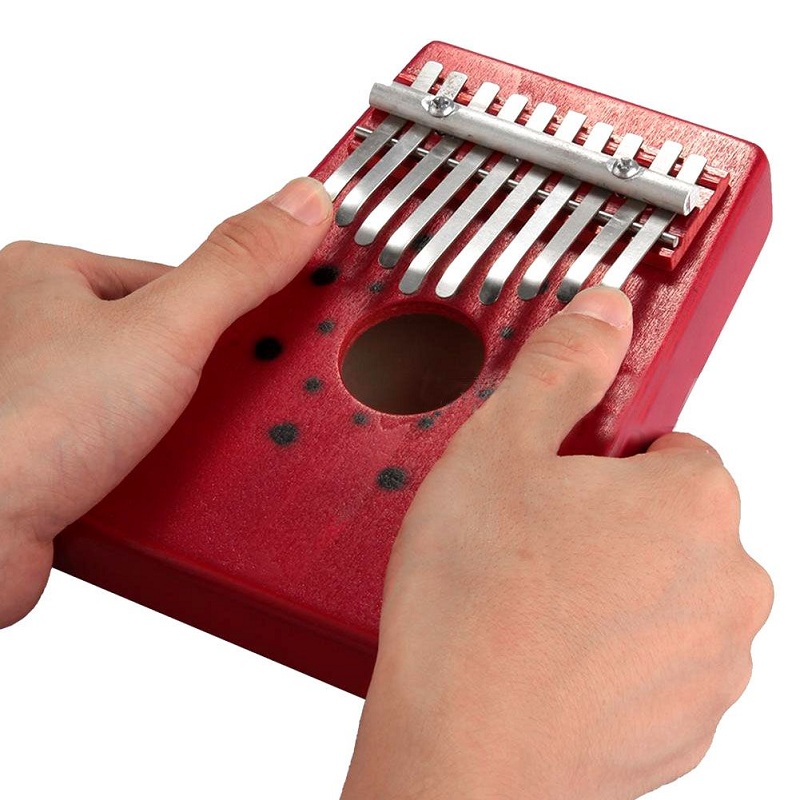 Bấm phím đàn Kalimba không bị đau tay giúp quá trình chơi đàn tốt hơn Bấm phím đàn Kalimba không bị đau tay giúp quá trình chơi đàn tốt hơn