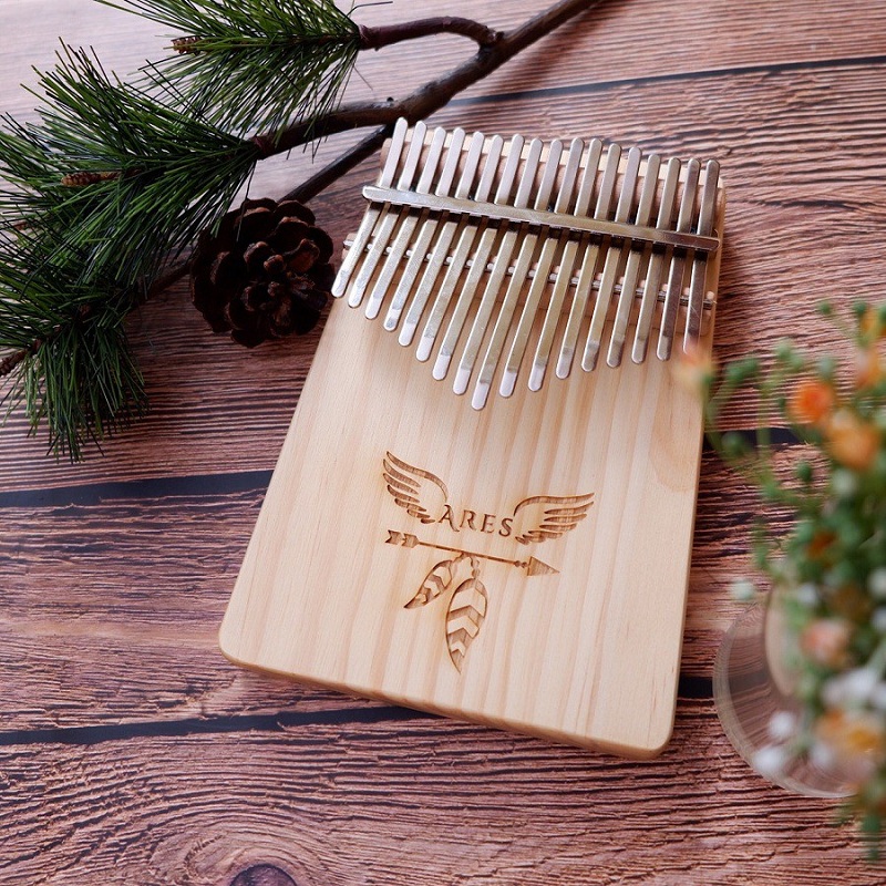 Chơi đàn Kalimba hay phụ thuộc vào nhiều yếu tố Chơi đàn Kalimba hay phụ thuộc vào nhiều yếu tố