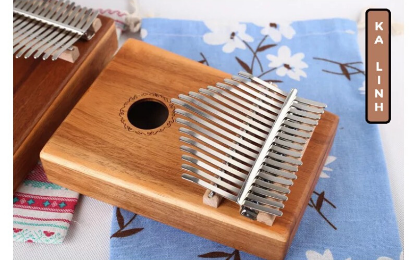 Đàn Kalimba được giới trẻ yêu thích Đàn Kalimba được giới trẻ yêu thích