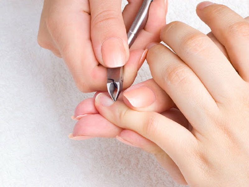 Cắt tỉa, chăm sóc móng thường xuyên để sở hữu bộ gảy đàn chắc chắn Cắt tỉa, chăm sóc móng thường xuyên để sở hữu bộ gảy đàn chắc chắn